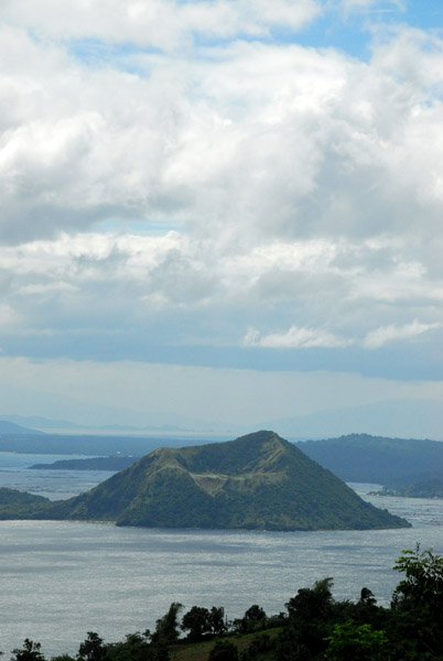 Binitiang Malaki last erupted in 1715