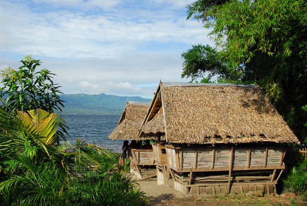 Thatched shelters, San Isidro