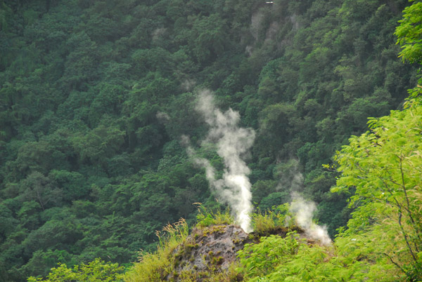 Steam vent, Taal Volcano