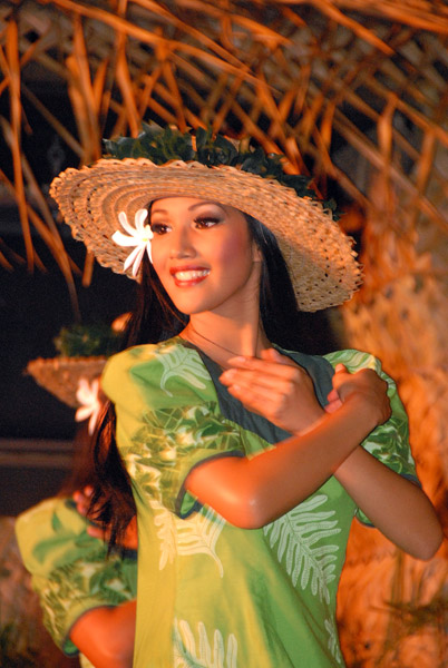 Tahitian ahuroa - Royal Lahaina Luau