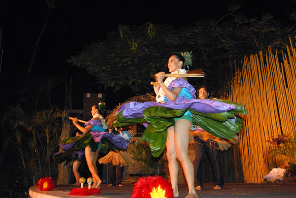 Stick dance - Ka Uo Loku, Royal Lahaina Luau