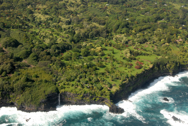 Cliffs of northeast Maui, haunt of the rich and famous