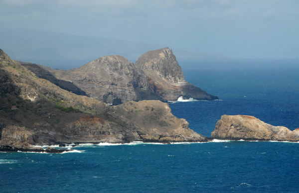 The rugged northwest Maui coast with Mokeehia Island, Hakuhee Point and Kahakuloa Head