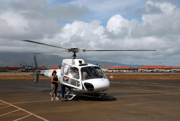 Air Maui Aerospatiale AS350BA helicopter, N406AM