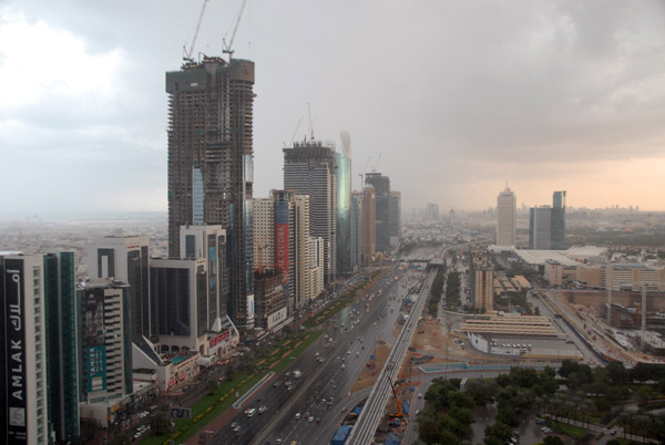 Rain storm on Sheikh Zayed Road from Crowne Plaza to Trade Centre