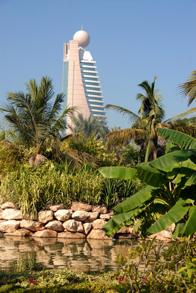 Etisalat Tower from Zabeel Park