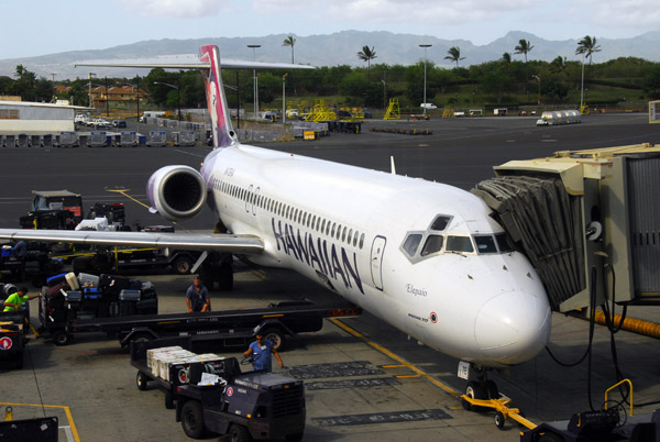 Hawaiian Airlines B717 - HNL