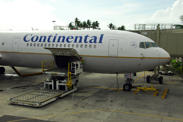 Continental Boeing 767, HNL