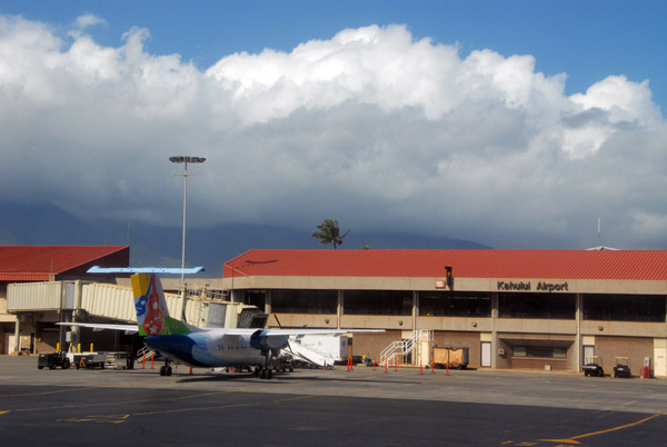 Kahuhui Airport, Maui, Hawaii (OGG/PHOG)