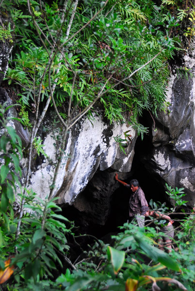 Wai'anapanapa Caves