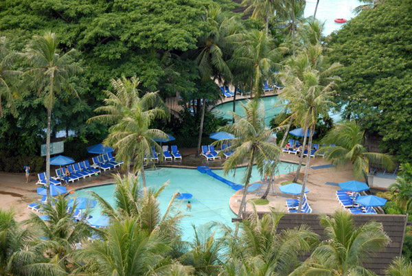 Pool of the Pacific Islands Club from the Guam Marriott Resort