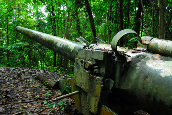 During the invasion of July 21, 1944, these three guns were not yet operational