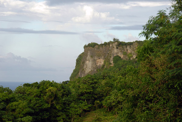 Mount Machanao 602ft (183m)