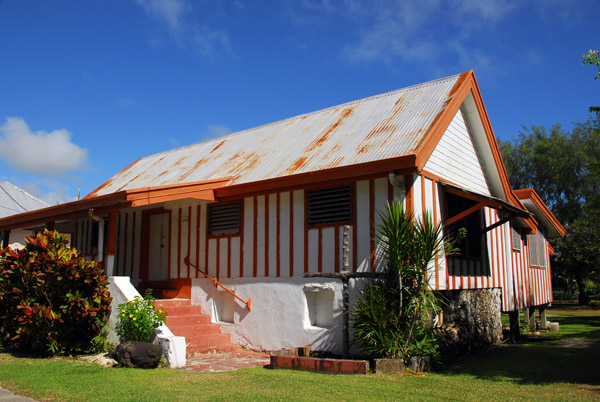 Pretty old house in Inalahan - we didn't yet know that it was restored by the Gef Pa'Go Chamorro Cultural Village