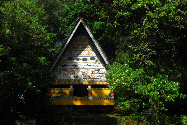 Traditional Palauan meetinghouse (Bai) at the Belau National Museum