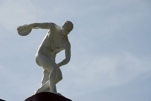 Statue of the Discus Thrower at the Clan House in Melekeok
