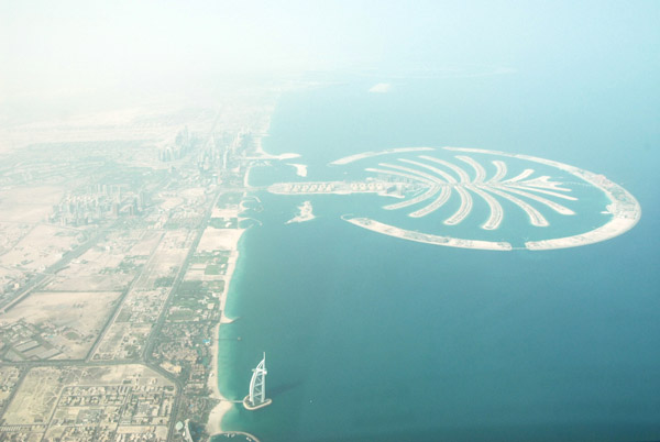 Burj al Arab & Palm Jumeirah aerial