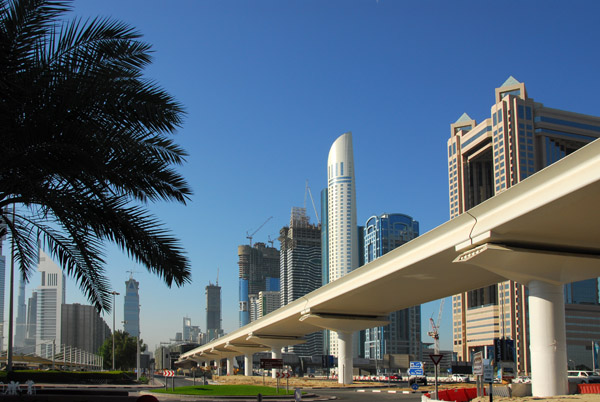Dubai Metro, Sheikh Zayed Road