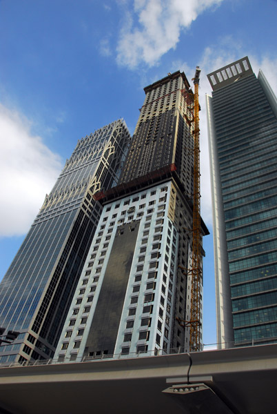 Al Yaqoub Tower between U.P. Tower and Capricorn Tower