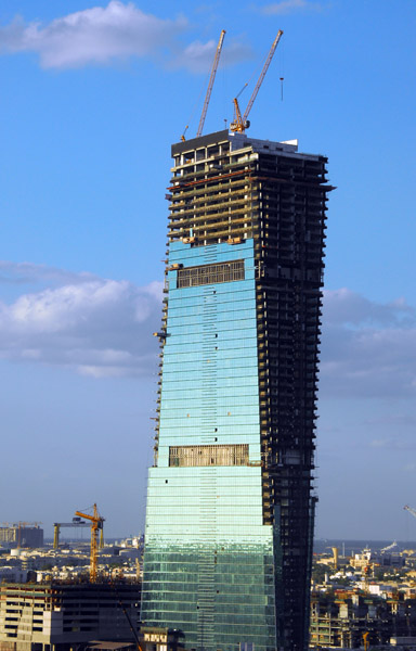 Sama Tower under construction