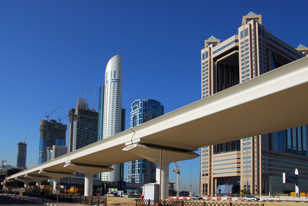 Dubai Metro along Sheikh Zayed Road