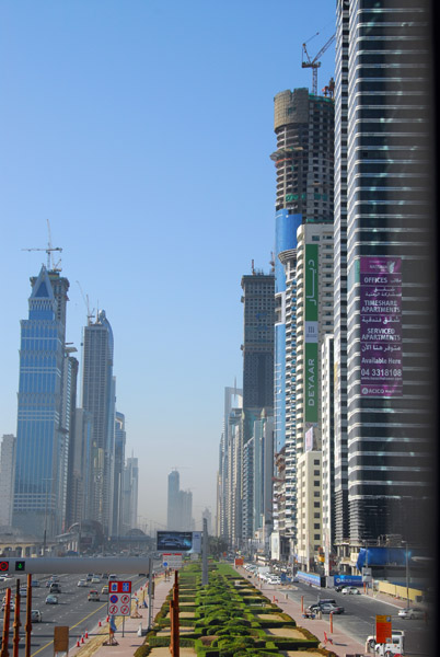 Sheikh Zayed Road from the Fairmont footbridge