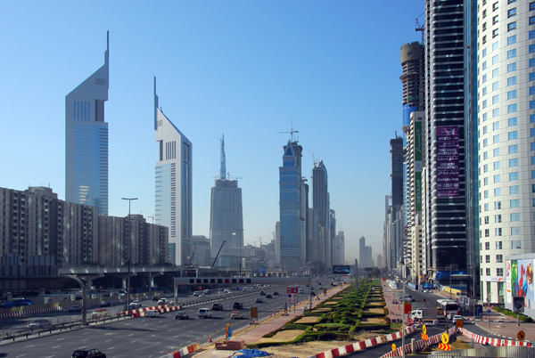 Sheikh Zayed Road from the Fairmont footbridge