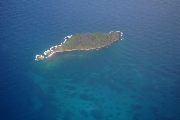 Diapila Island, Palawan, Philippines (N11.39/E119.46)