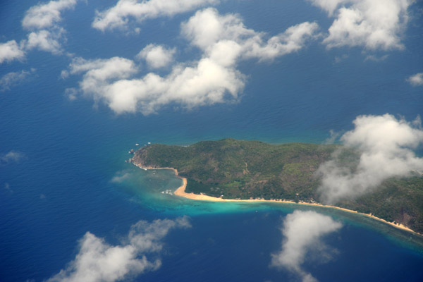Dimipac Island, Palawan, Philippines (N12.36/E119.90)