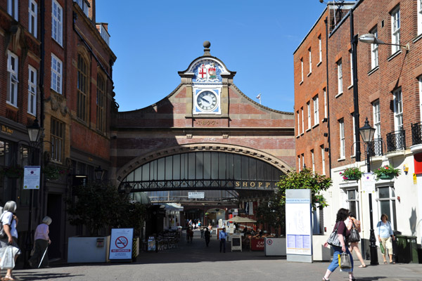 Windsor Royal Station converted into a shopping arcade
