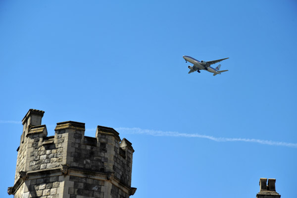 American Airlines 777 flying over the castle during the Changing of the Guard