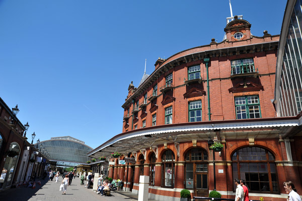 Windsor's old railway station converted into shopping and cafes