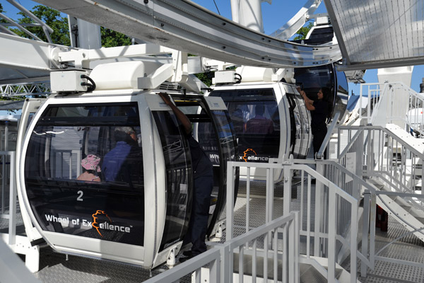 Boarding the Royal Windsor Wheel for a view of Windsor Castle