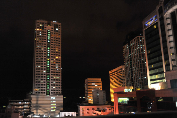 Malate, looking west from Pearl Garden Hotel, at night