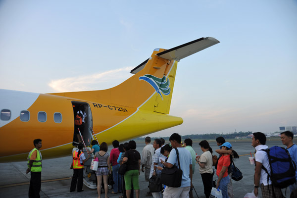 Cebu Pacific ATR-72, Manila Airport