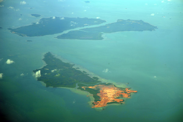 Pulau Telan, Pulan Gin Besar, Pulau Numbing, Riau Islands Province, Indonesia