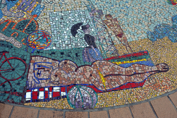Street mosaic, Cavill Avenue Mall, Surfers Paradise