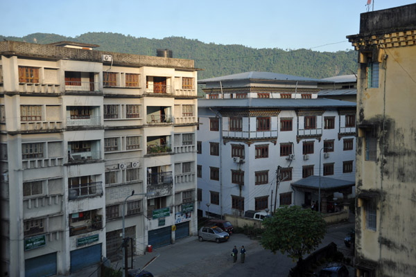 The area around the Lhaki Hotel, Phuentsholin