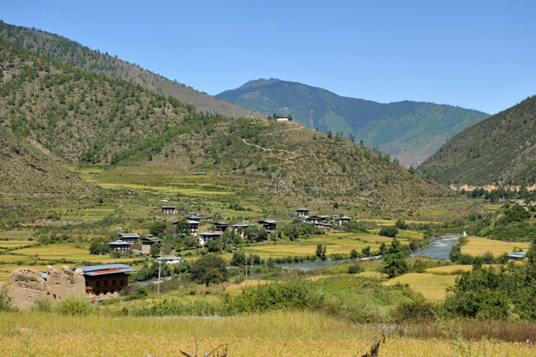 Wang Chhu Valley nearing Thimphu