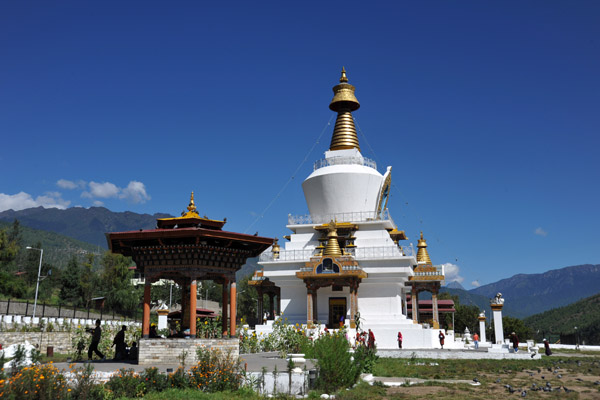 Brialliant white stupa of the National Memorial Choeten with a deep blue sky, Thimphu