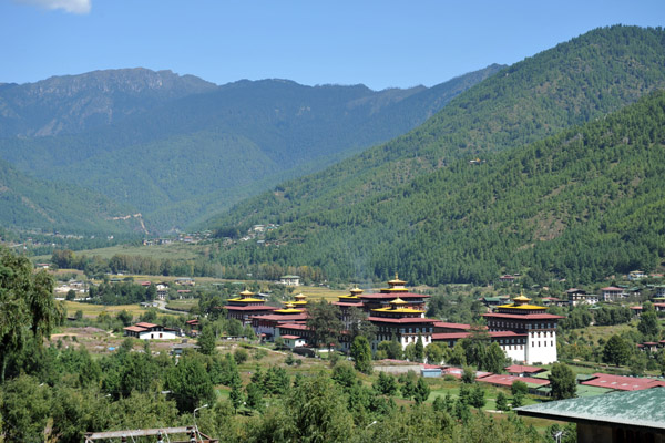 Trashi Choe Dzong on the edge of Thimphu