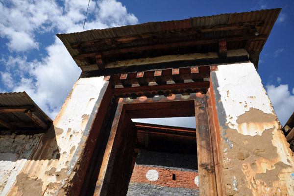 Gate to Changangkha Lhakhang