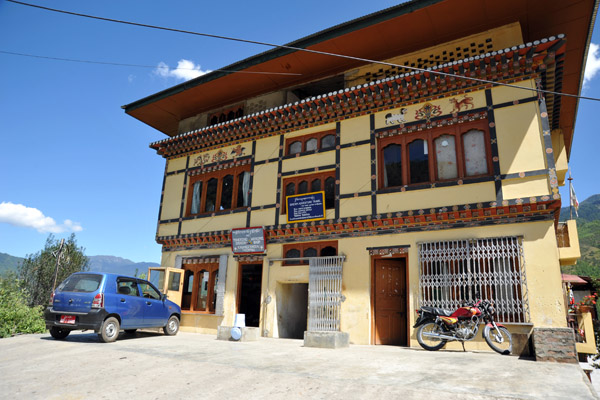 Dream Adventure Travel & Tshering Wangmo Grocery Ship, Kawangjangsa - Thimphu
