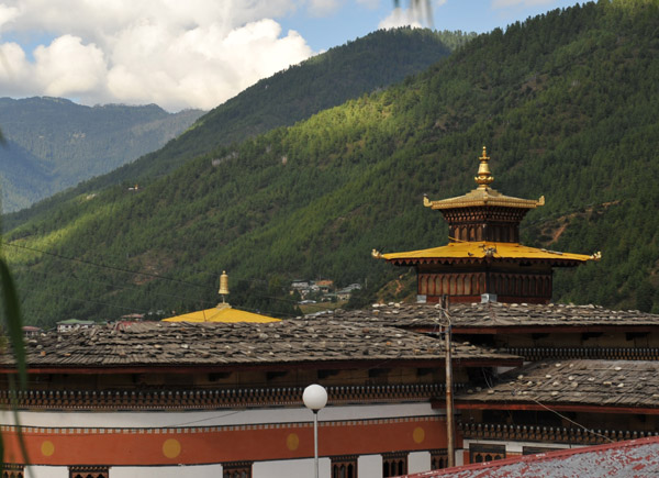 Bhutanese-style roof along the north end of Nordzin Lam