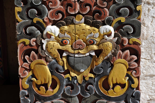 Carved lion, Zangto Pelri Lhakhang Temple