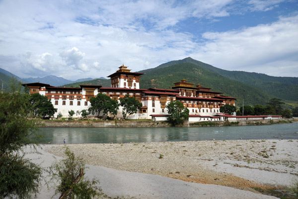 Punakha Dzong is associated with the souther Drukpa School of Mahayana Buddhism