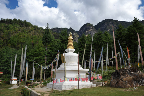 Stupa at the base of the Tiger's Nest, elevation 2600m