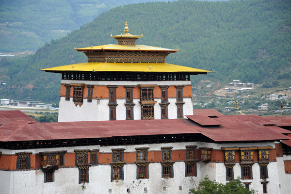 The central tower (utse) rising above Paro Dzong