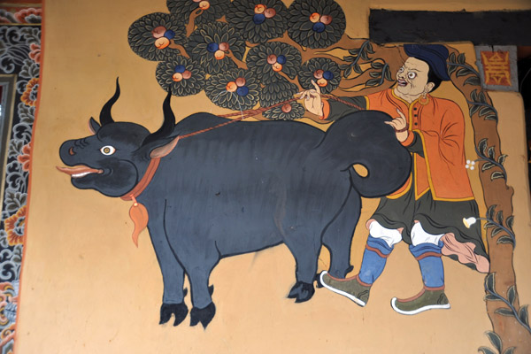 Paro Dzong - bull on a rope