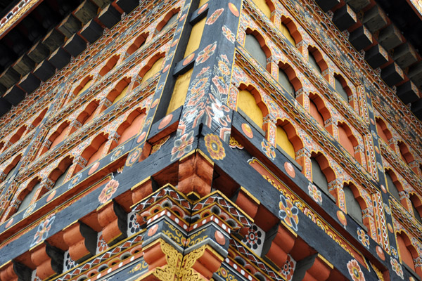 Detail of the woodwork and painting of Paro Dzong